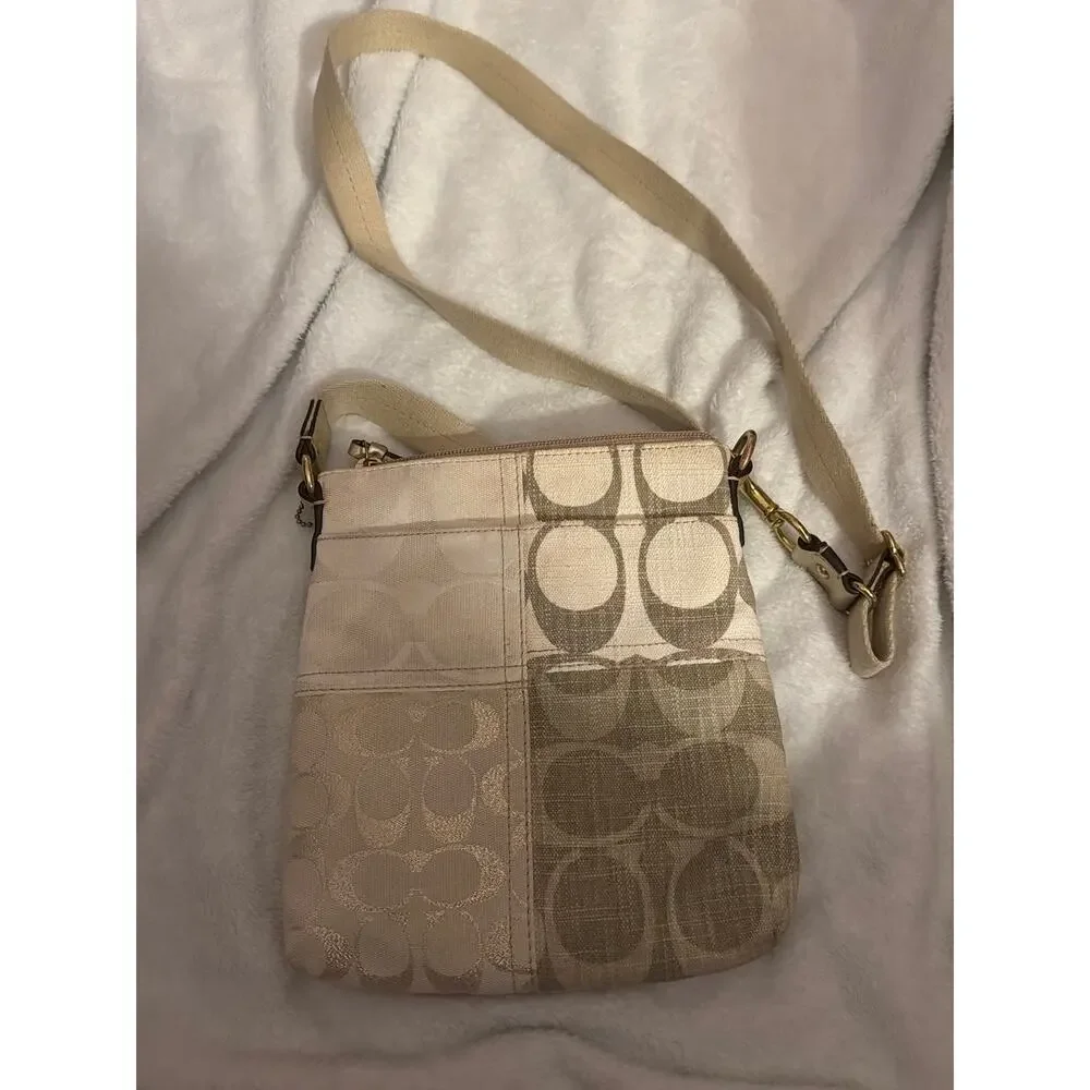 Vintage Coach Y2K Patchwork Signature Swingpack Crossbody Bag Beige Gold - Picture 7 of 7